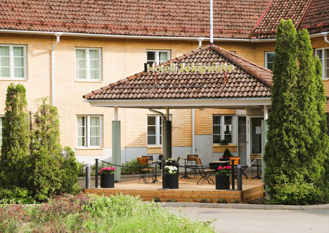 Jokipuisto 3*